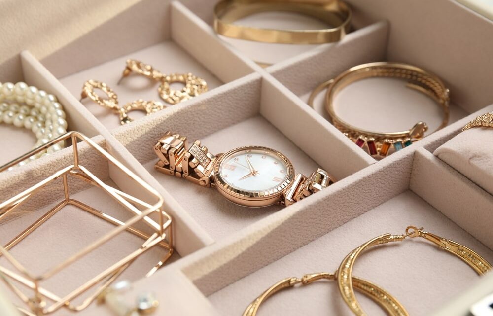 Montre quartz ou montre automatique : comment choisir entre précision, artisanat horloger et durabilité ?